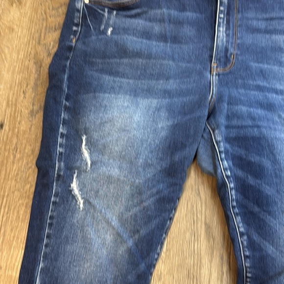 Distressed Skinny Jeans Size 20 - Picture 2 of 5